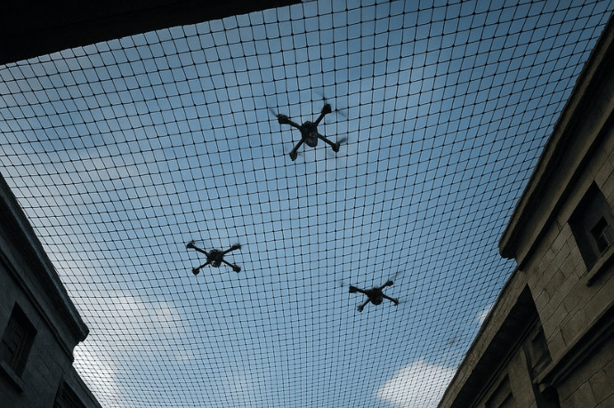 filet drone événements extérieurs compétitions sportives anti-drone protection site sensible prison filet drone événements extérieurs compétitions sportives anti-drone protection site sensible prison