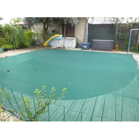 Filet protection piscine contre les feuilles